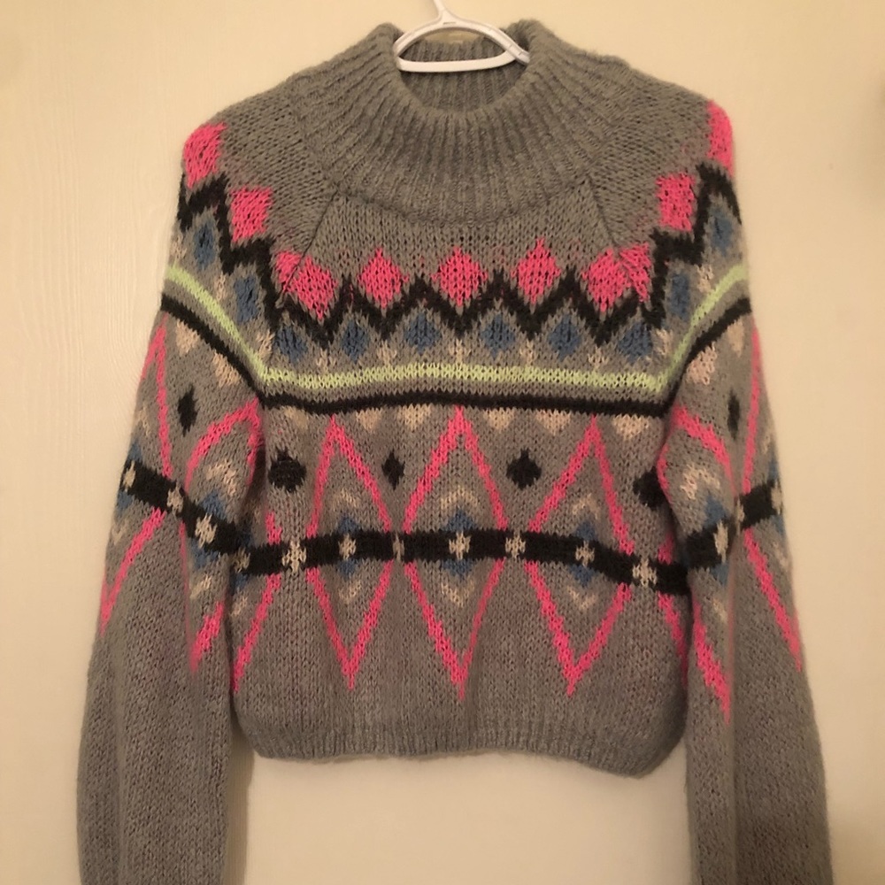 Hollister sweater